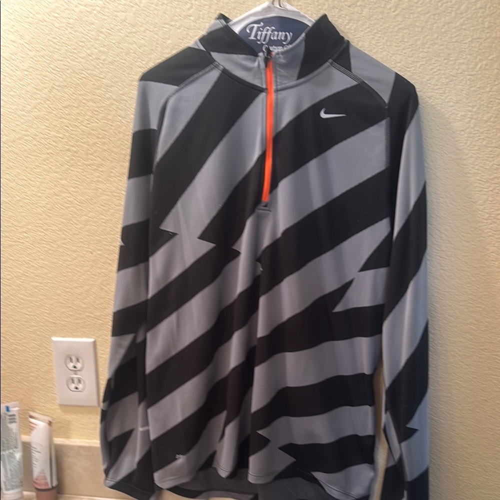 Nike Men's Black and Gray Jacket
